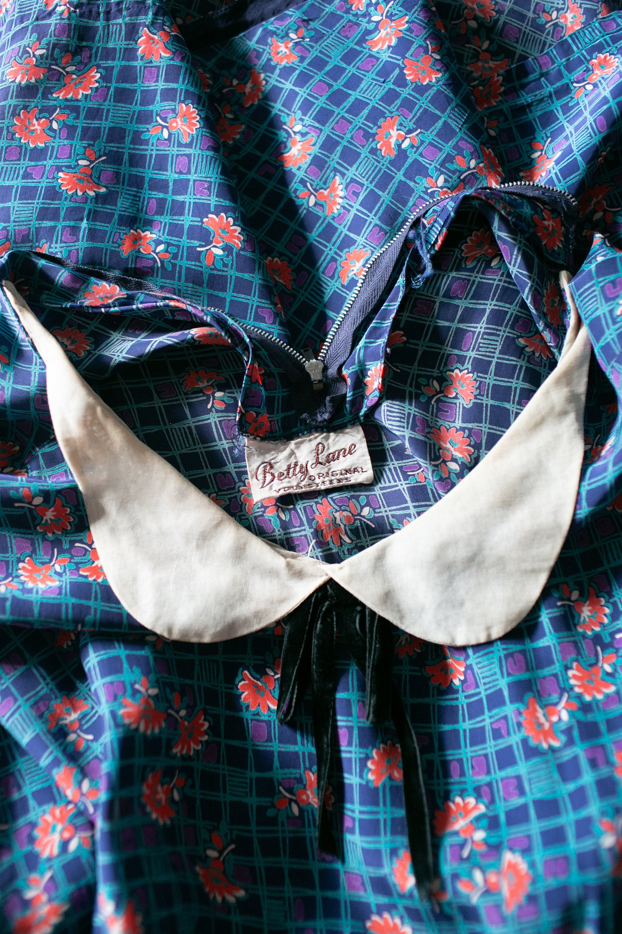 Vintage 1940's Silky Rayon Mini Dress Novelty Print Velvet