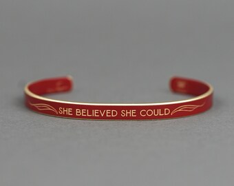 Pulsera "Ella creyó que podía" / Pulsera roja inspiradora para mujer / Regalo significativo para ella