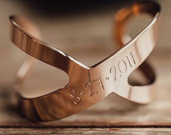 Infinity Cuff Bronze Armband zum 8. Jahrestag in ECHT Bronze, Kupfer, Messing, Nickel oder Aluminium