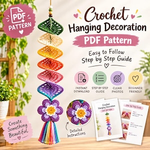 Puede incluir: Un patrón PDF de decoración colgante de ganchillo con una espiral de cuadrados de hilo de colores verde, crema, amarillo, naranja, rojo, rosa, morado y azul, que termina en una flor morada y una borla multicolor con instrucciones detalladas.