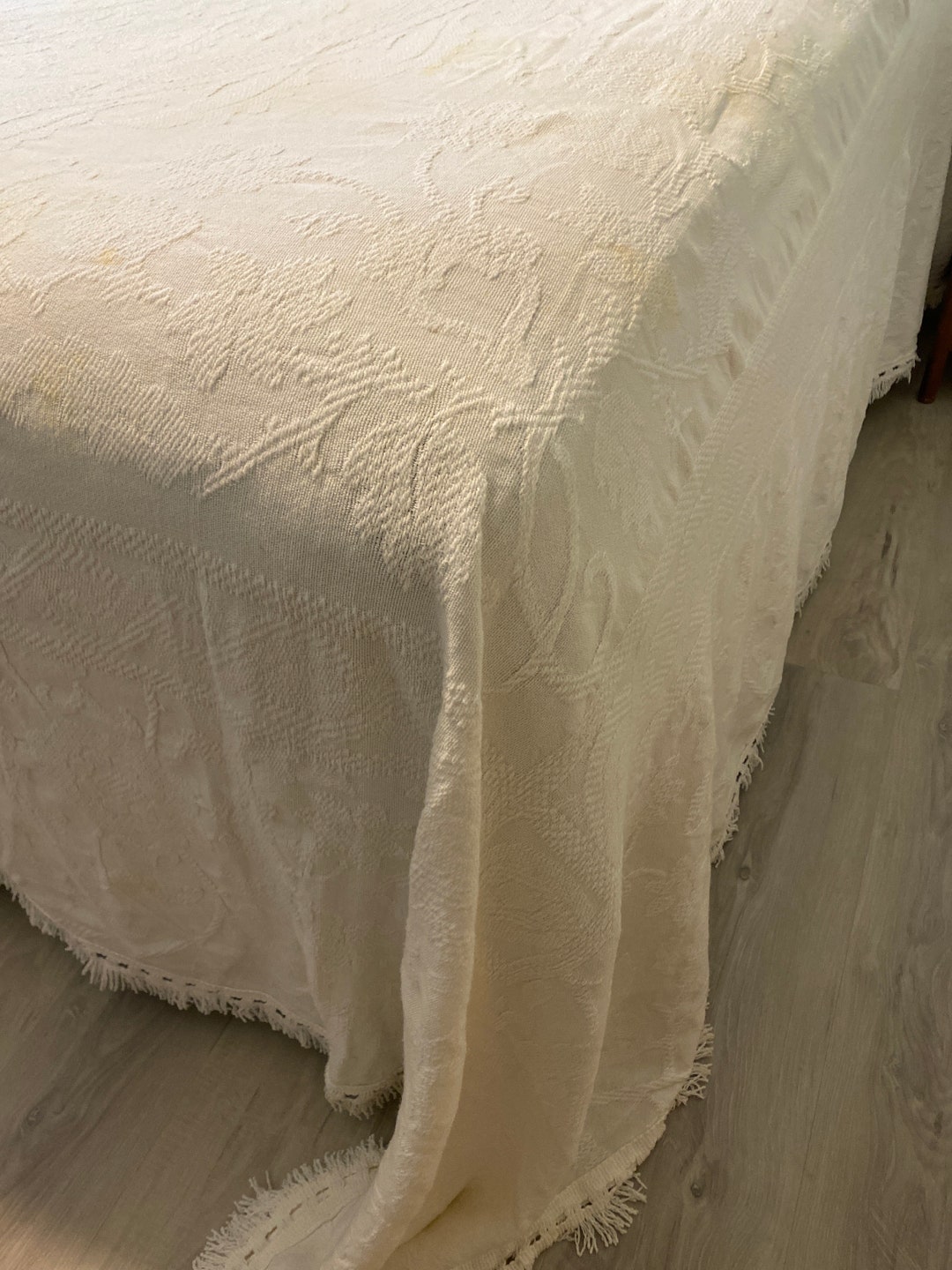 Vintage King Bedspread 126 X 116 off White Jacquard Fringed Etsy