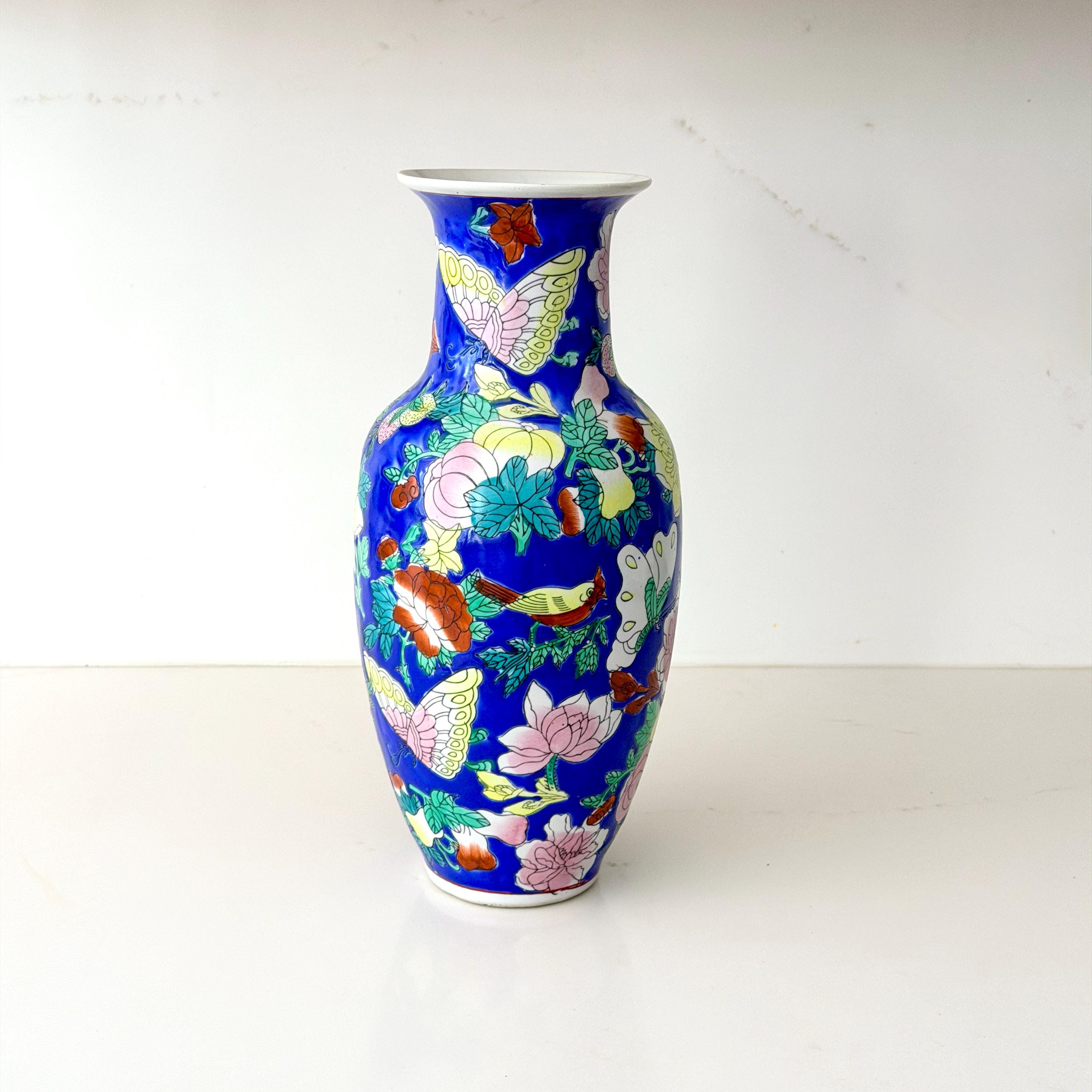 中国 花と蝶の模様の陶器の容器 Vintage Chinese Floral and Butterflies Painted Vase - Etsy