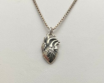 Sterling Silver anatomical heart on chain gift Free Ship