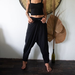 Organic Cotton Harem Pants: Women&#39;s Yoga Lounge Pants