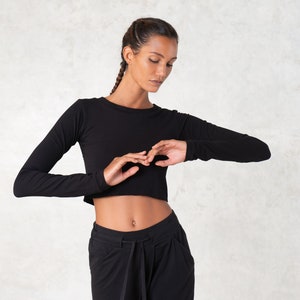 Cropped Bamboo top ~ Long sleeve ~ lightweight ~ Black crop top ~ bamboo