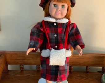 Abrigo, manguito y sombrero de muñeca