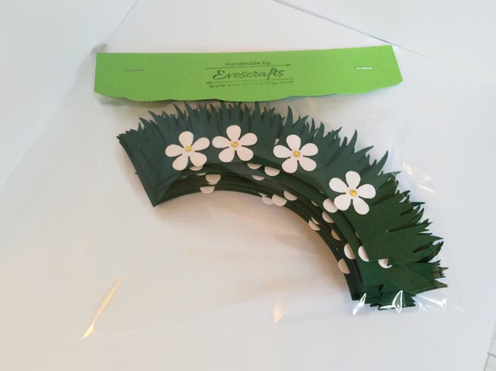 12 Grass Cupcake Wrappers Jungle Cupcakes Floral Cupcakes Etsy