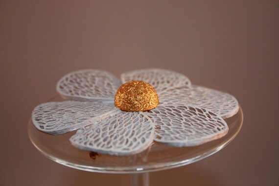 Daisy Flower Brooch - image 2