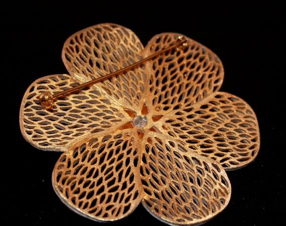 Daisy Flower Brooch - image 5