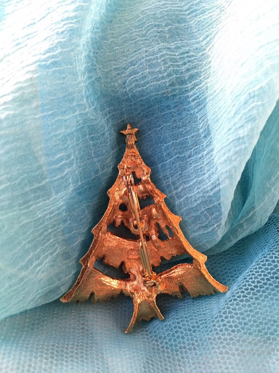 Christmas Tree JJ company - vintage brooch - image 4