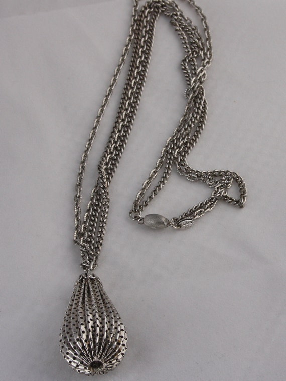 Vintage Celebrity NY Pendant Necklace