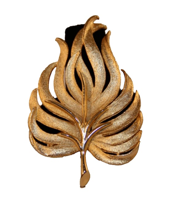 Gold leaf brooch