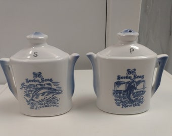 Seven Seas Salt & Pepper Shakers Teapot, Newtka Archie Vtg 1970’s