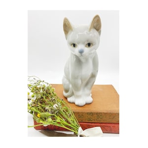 Vintage Otagiri Japan Cat Figure