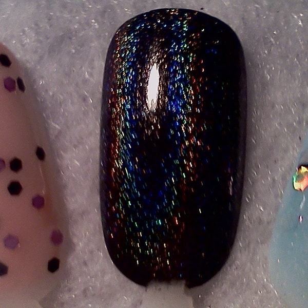 Dreamy (linear holographic topcoat) Nail Polish