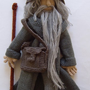 Knitting pattern to make Gandalf the Grey Wizard with backpack and staff