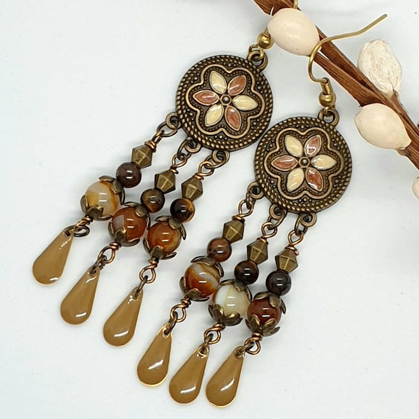 jolies boucles d'oreilles pendantes connecteurs bronze perles jade /oeil de tigre/émail.