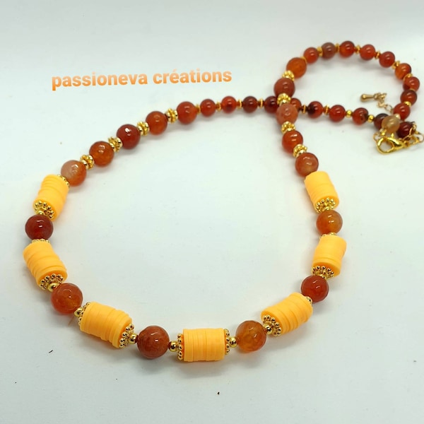 Collier ras de cou perles heishi jaune orange fluo et Perles agate grade A apprêts dorés.