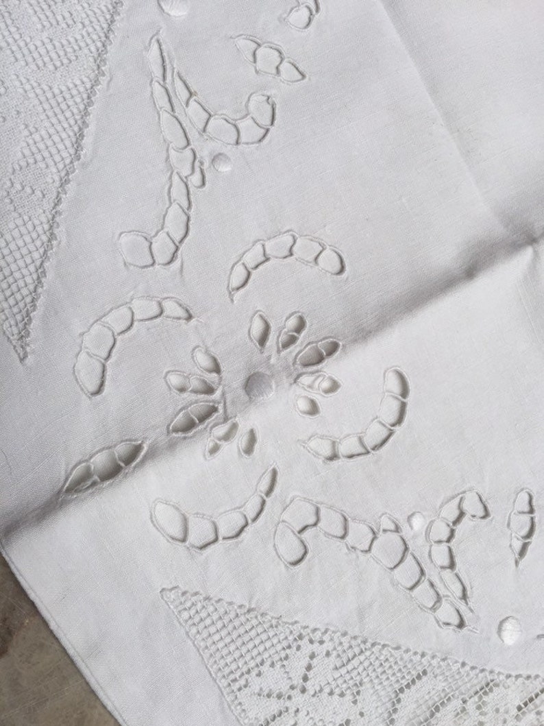 Antique pillowcase pillowslip cover handmade fine linen lace Richelieu baby cushion white shabby chic sofa seat bourgeoise home boudoir deco