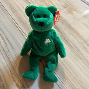 Erin Beanie Baby - Green Bear - St Patrick’s Day vintage collectible 90s Plush Toy