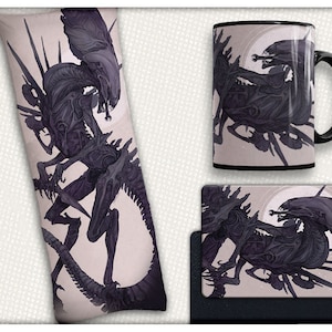 Coey: Xeno Queen Home Goods (almofadas corporais, canecas, mouse pads)