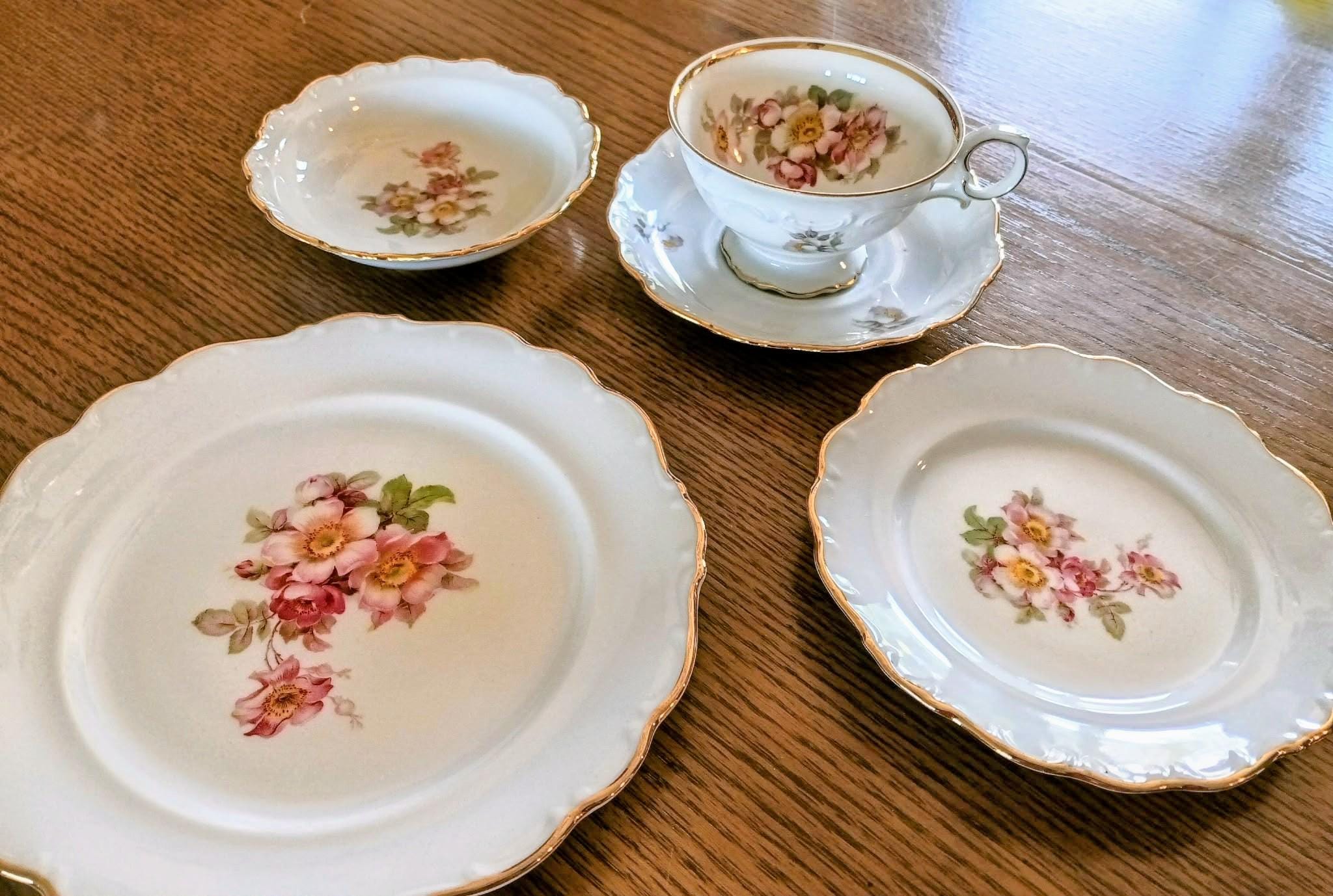 シューマンババリア ローズ プレート（壁掛け可）２枚 Schumann Bavaria Briar Rose - Etsy