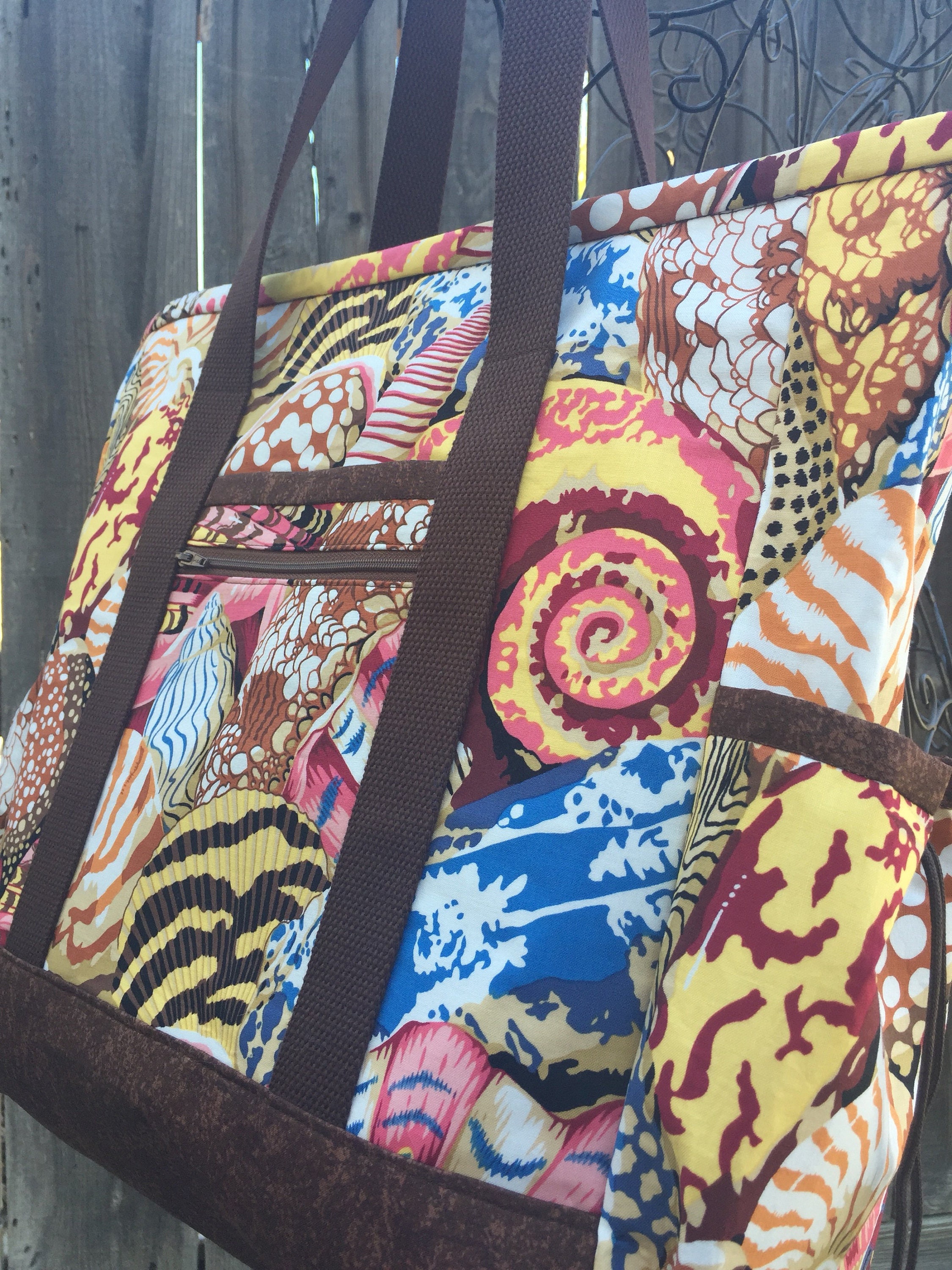 Download Large Tote with Pockets Teacher Bag with Zipper Seashell ...