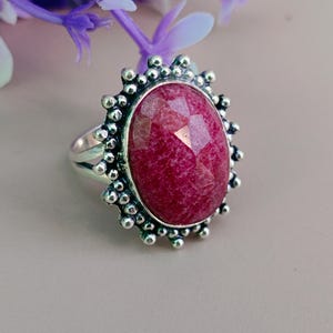 Handgefertigter Rubinring: 925er Sterlingsilber, Edelstein