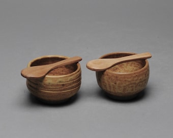 Clay Salt and Pepper Cellar Bowls with Wood Spoons V 100