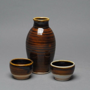 Sake Whiskey  Set  with Two Cups V 76