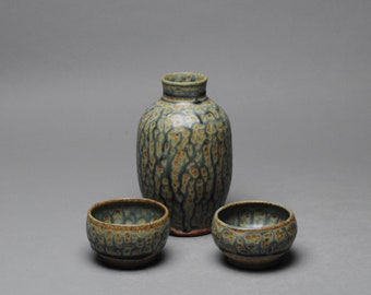 Sake Whiskey  Set  with Two Cups Blue Ash W 59