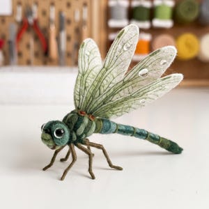 Cute Dragonfly Needle Felting Kit for Beginners | Wool Fiber+Step Guide, DIY Project, Mindful Art, Gift for Her, Birthday Present