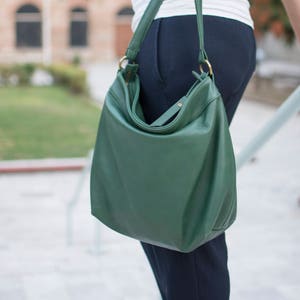 Green leather purse Everyday leather bag Leather hobo bag Slouchy crossbody bag Soft hobo purse for women Gift for her Green bag image 2