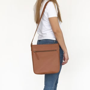Large tan crossbody purse - Crossbody bags for women - Soft crossbody handbags - Everyday leather bag - Soft leather bags - Gift for her