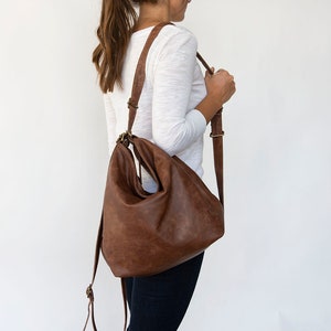 Sac à bandoulière en cuir marron Sac hobo Slouchy Sac hobo en cuir convertible Grand sac à main souple pour femmes image 4