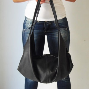 Schwarze slouchy Hobo Tasche für Frauen- Schwarze Umhängetasche aus weichem Leder - Weiche und slouchy schwarze Handtasche - DeLuna - Große schwarze Slouch Geldbörse