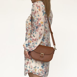 Flap bag with top zip - Flap crossbody leather bag - Tan crossbody bag - Women&#39;s soft crossbody bag - Messenger bag -Gift for girlfriend