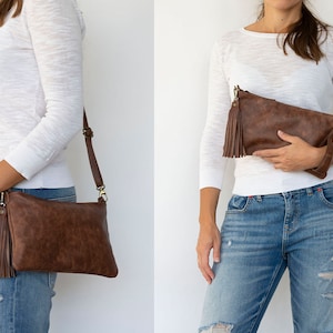 Small leather cross body bags for women in distressed leather - Brown leather clutch with long strap - CLATSI bag