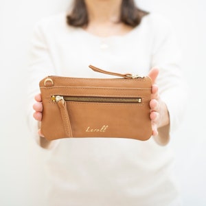 Cartera de pulsera de cuero - Teléfono de cartera de cuero pequeño - Cartera de llavero de pulsera - Carteras delgadas para mujer - Bolsa suave mantecosa - Regalo para ella imagen 1