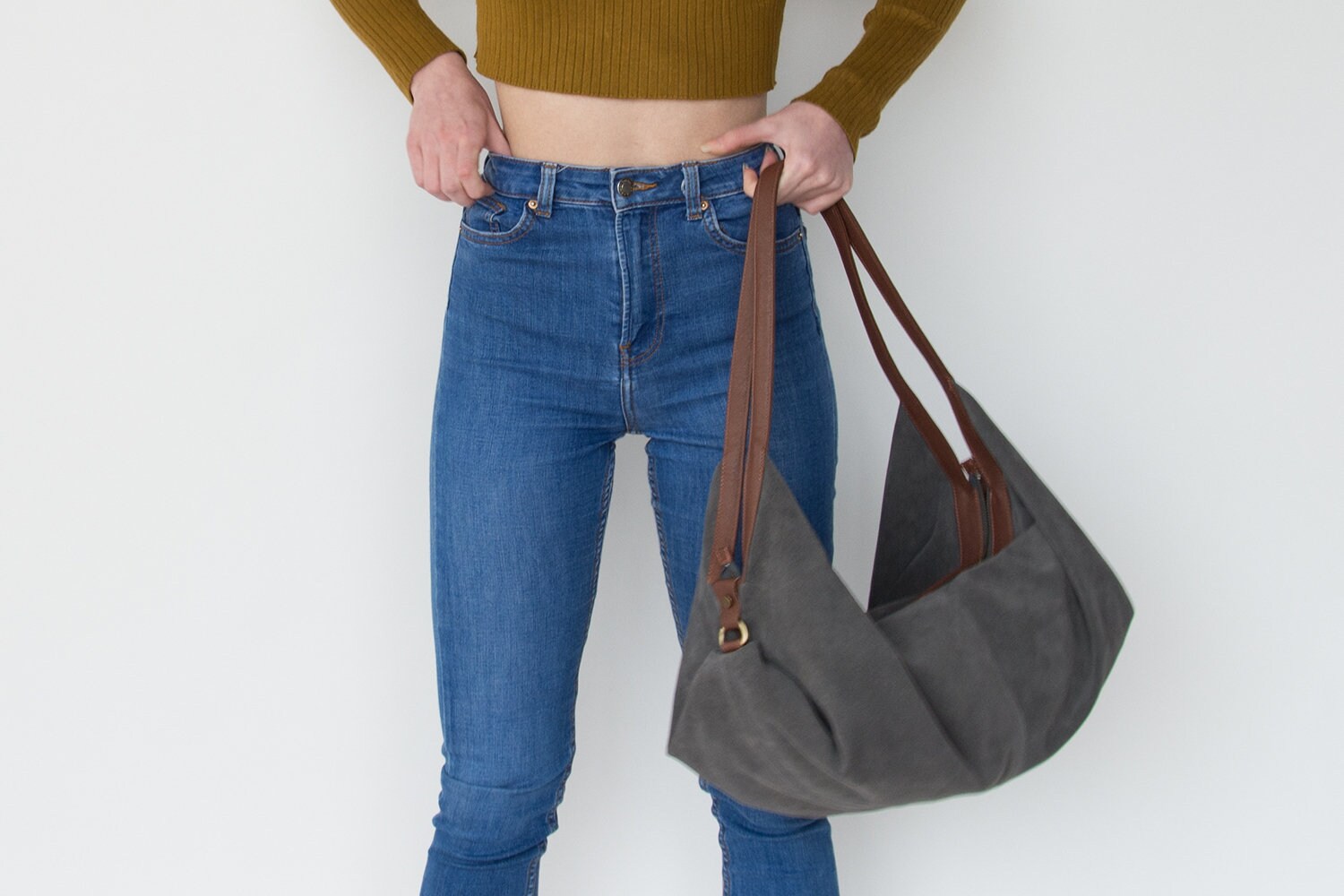 thumbnail image 2 of Women Suede Shoulder Bag With Zipper Hobo Bag Large Capacity Underarm Bag Solid Slouchy Bag Commuter Travel Bag 2 of 12