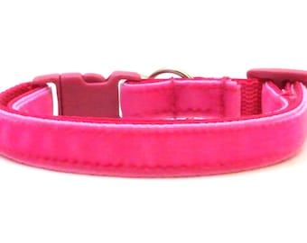 The Posh Velvet Breakaway Cat Collar