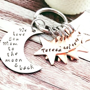 Personalized Keychain For Mom We Love You to the Moon and Back Personalized Gift For Mom