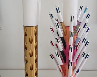 Support Géant Bic 46 cm | XXL 40 Stylos | Rangement Bureau Original | Déco Bureau | Cadeau Papeterie