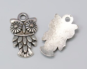 Owl Charms Antiqued Silver Owl Charms Silver Charms BULK Charms Wholesale Charms Bird Charms Nature Charms Owl Pendants 50pcs