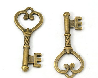 Heart Keys Antiqued Bronze Key Pendants Key Charms Bronze Skeleton Keys WHOLESALE Keys Bulk Skeleton Keys Bronze Pendants 300pcs PREORDER