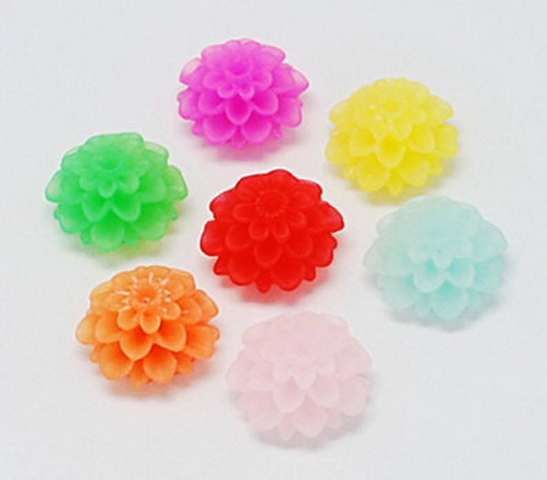 10 Pairs Frosted Resin Chrysanthemum Flower Cabochons 15mm