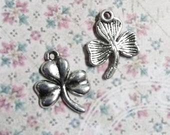 Shamrock Charms Antiqued Silver Clover Charms Clover Pendants Shamrock Pendants Silver Charms BULK Charms Wholesale Charms 50pcs