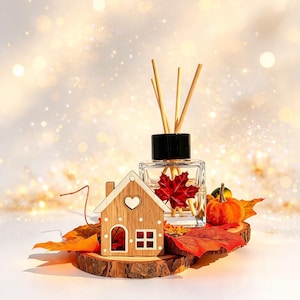 Handcrafted Autumn Reed Diffuser | Spiced Apple or Pumpkin Spice, Wooden Base, House Charm