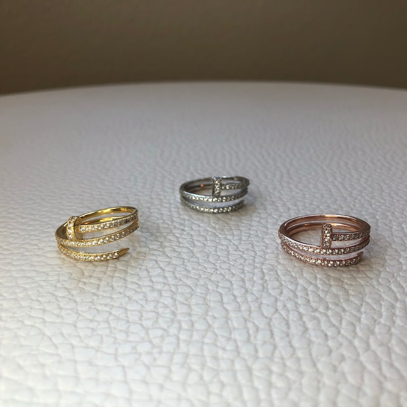 Nail Ring