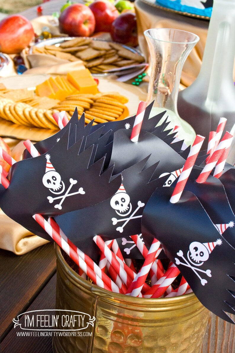 Pirate Party Straw Flags Printable image 5